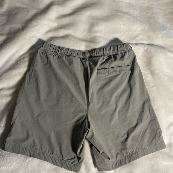 Abercrombie & Fitch Men’s Swim Suit and Short - Picture 11 of 12